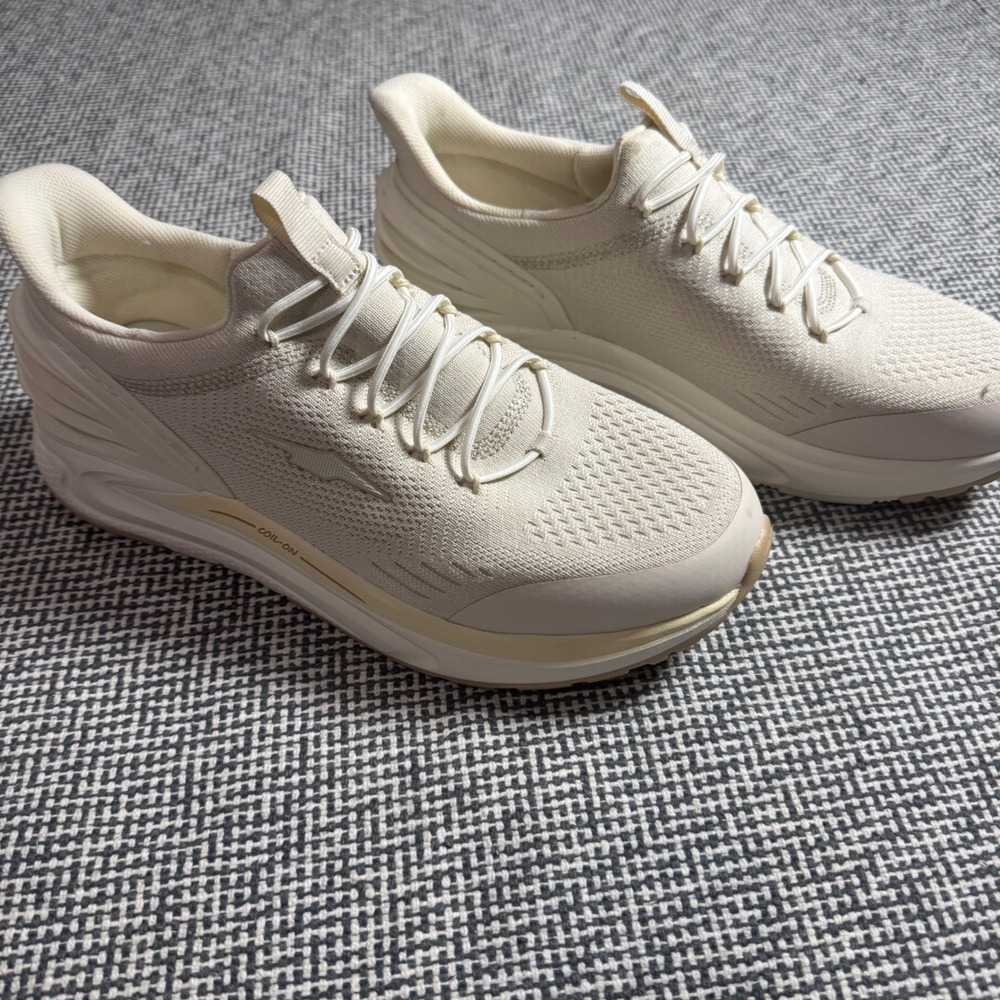 Avia Coil-On 2.0 Womens Cream Dreamcell Comfort Running Shoes Size 10 Wide